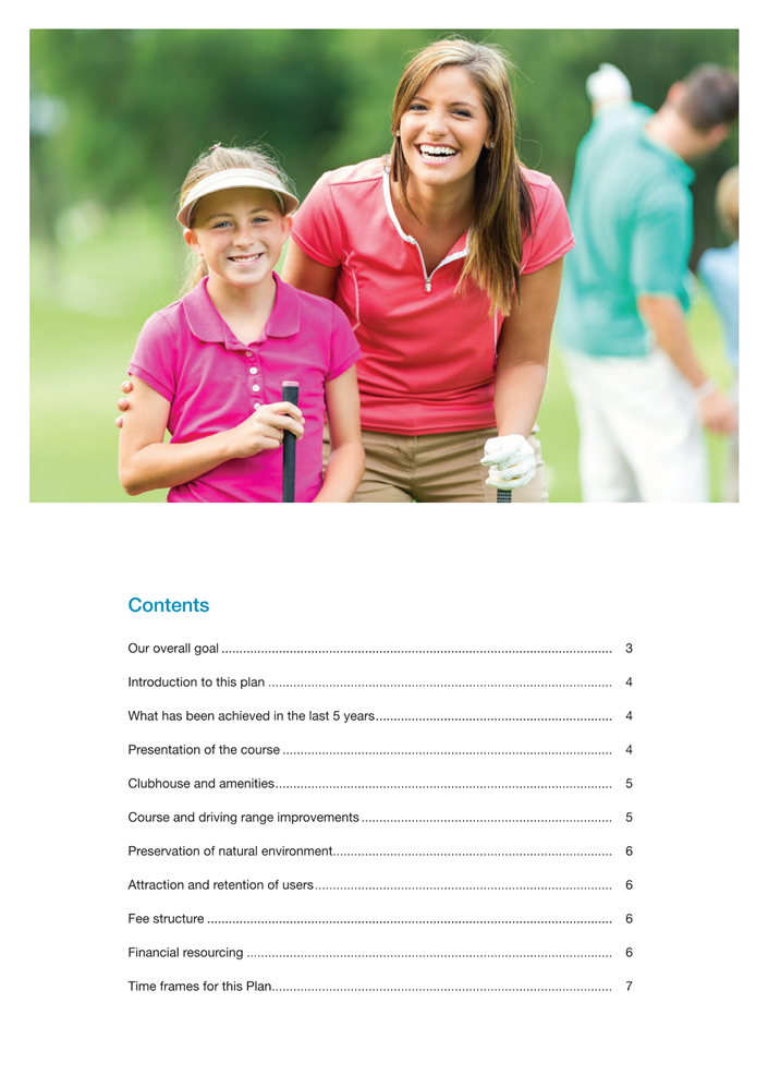 A person and a child holding golf clubs

Description automatically generated