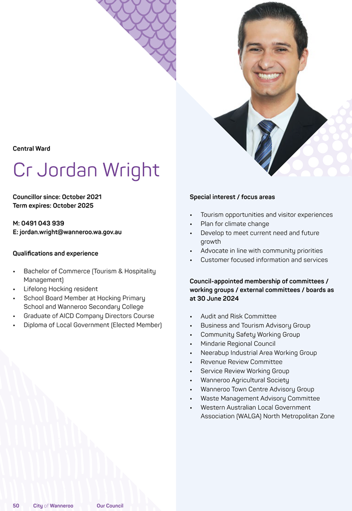 A person in a suit and tie

Description automatically generated